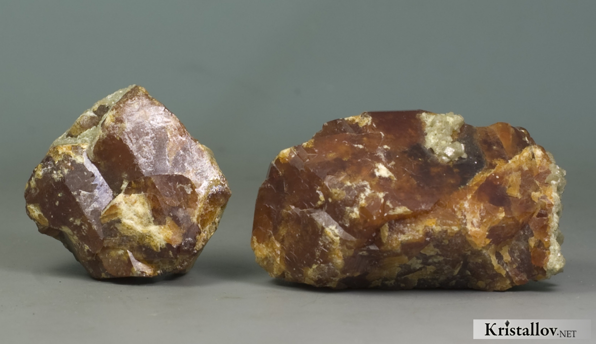 Кристаллы шеелита